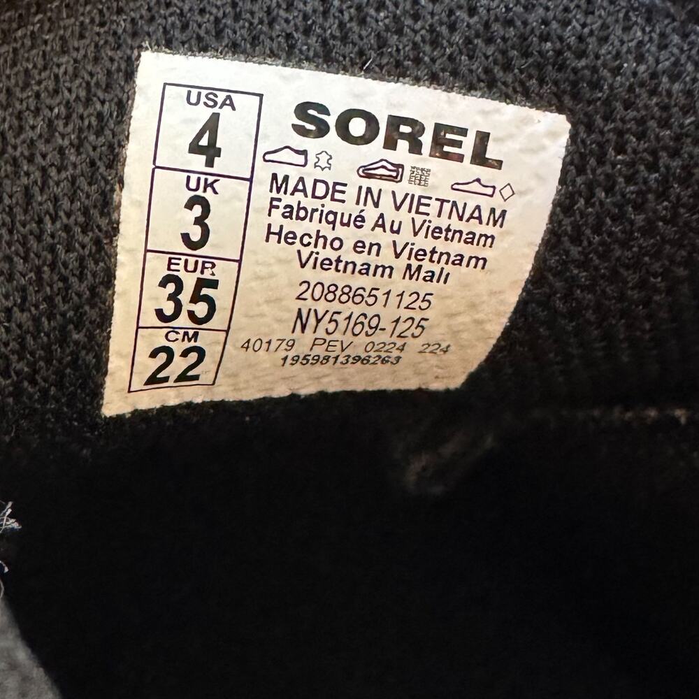 Sorel Kids Out N About IV Classic Waterproof Boots White Silver Size 4 Youth - Picture 12 of 12